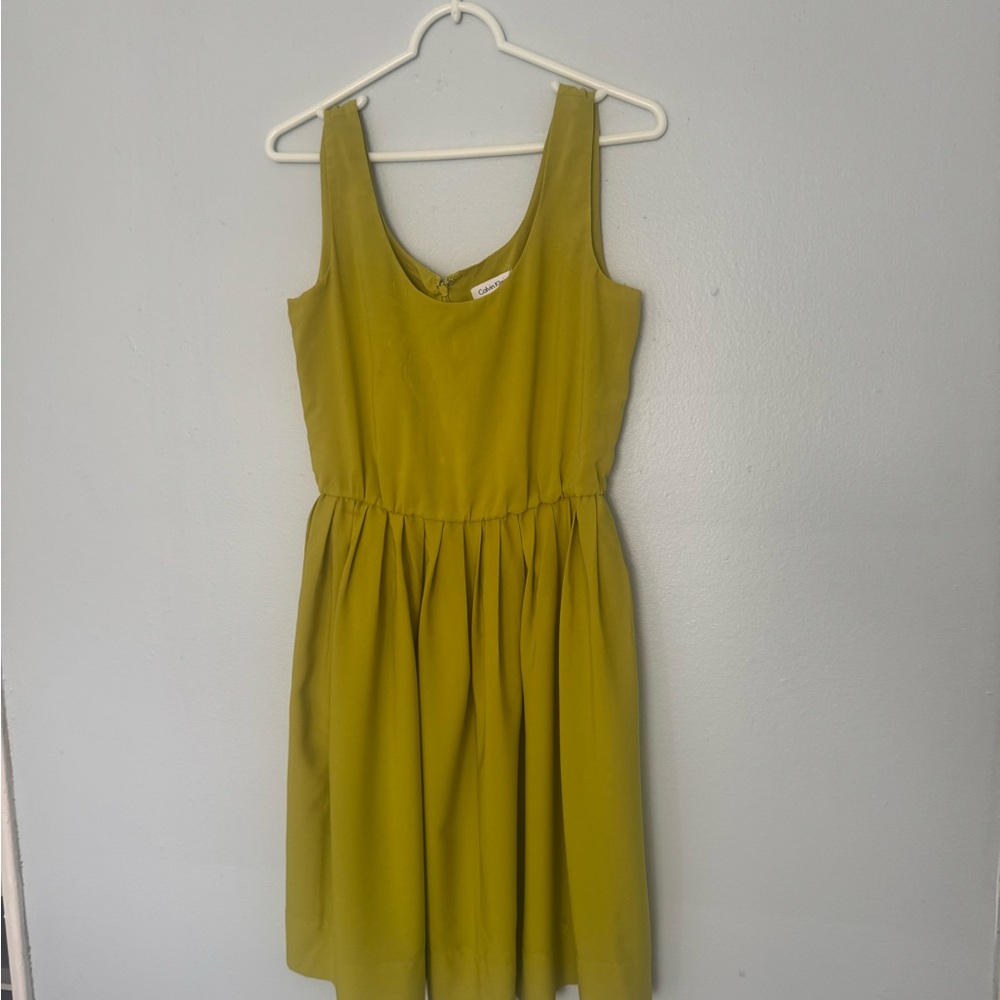 Elegant Olive Green Sleeveless Dress Calvin Klein M